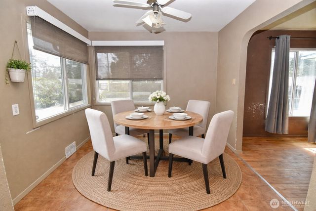 5927 88th Street NE, Marysville, WA 98270