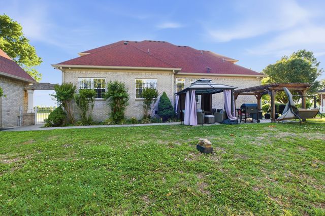 1823 SE Broad St, Murfreesboro, TN 37130