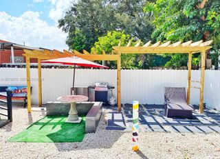 1021 NW 30th Street, Miami, FL 33127