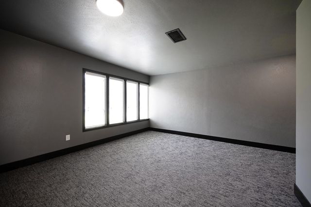 2811 Durant Dr, Midland, TX 79705