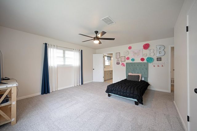 2811 Durant Dr, Midland, TX 79705