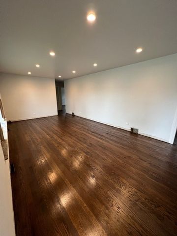 8000 N Ozark Avenue, Niles, IL 60714