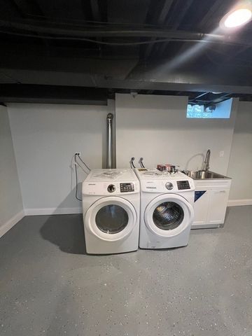 8000 N Ozark Avenue, Niles, IL 60714