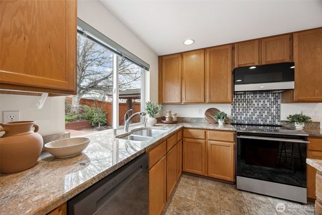 18820 112th Place SE, Renton, WA 98055