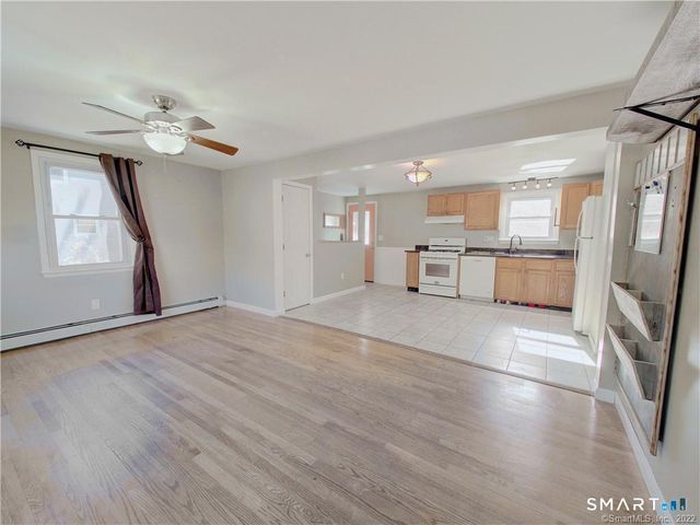 38 Pond Drive, North Stonington, CT 06359