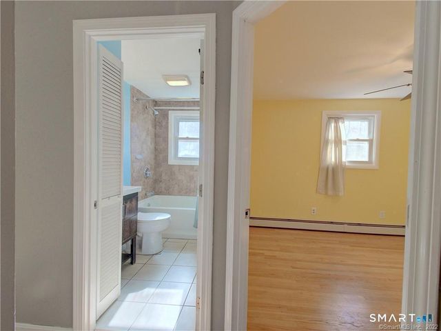 38 Pond Drive, North Stonington, CT 06359