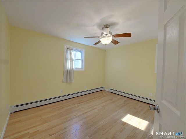 38 Pond Drive, North Stonington, CT 06359