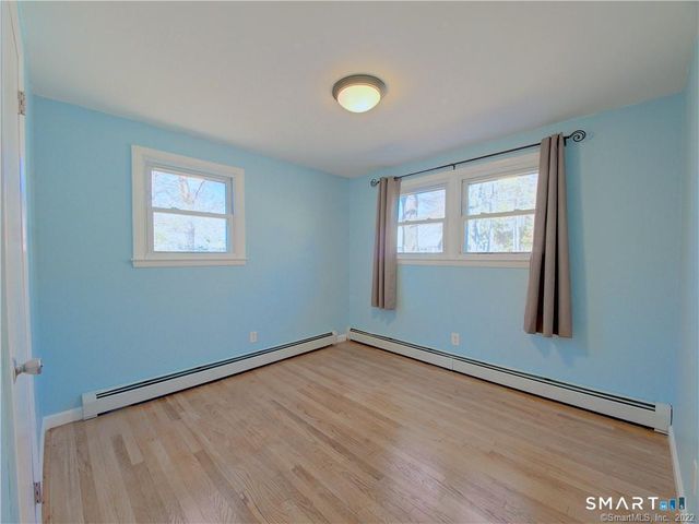 38 Pond Drive, North Stonington, CT 06359