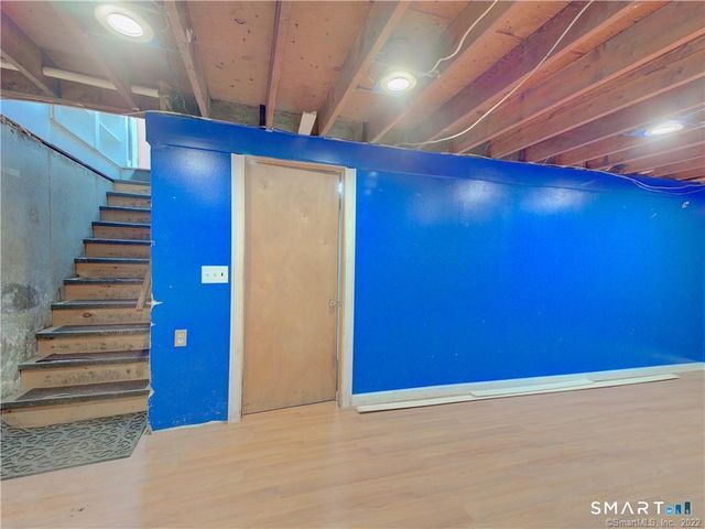 38 Pond Drive, North Stonington, CT 06359