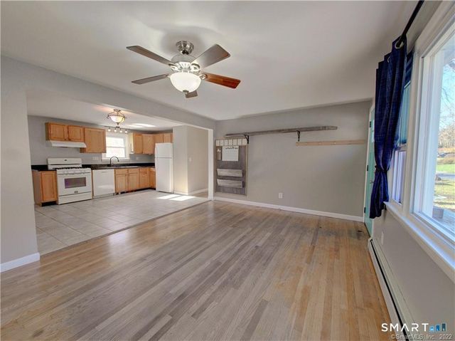 38 Pond Drive, North Stonington, CT 06359