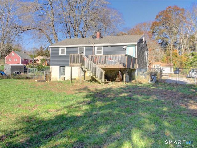 38 Pond Drive, North Stonington, CT 06359