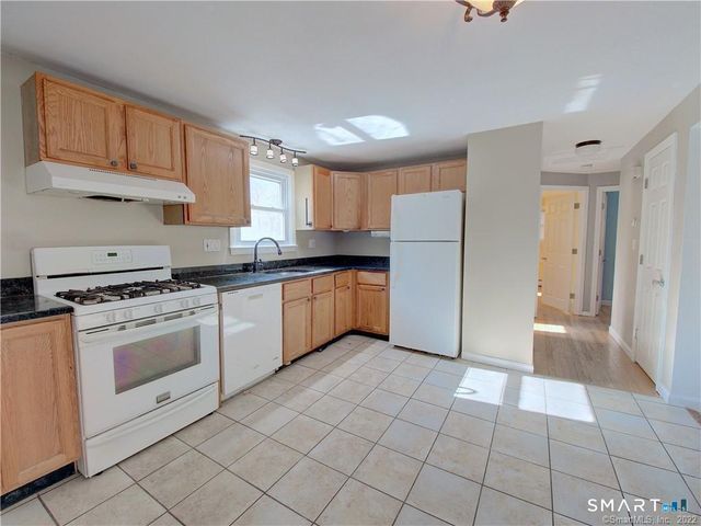 38 Pond Drive, North Stonington, CT 06359