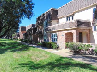 2805 Cambridge Lane, Missouri City, TX 77459