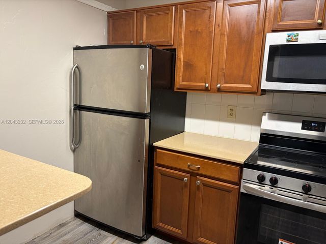 3400 Foxcroft Rd 215, Miramar, FL 33025