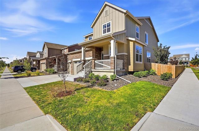 855 S Elk Way, Aurora, CO 80018