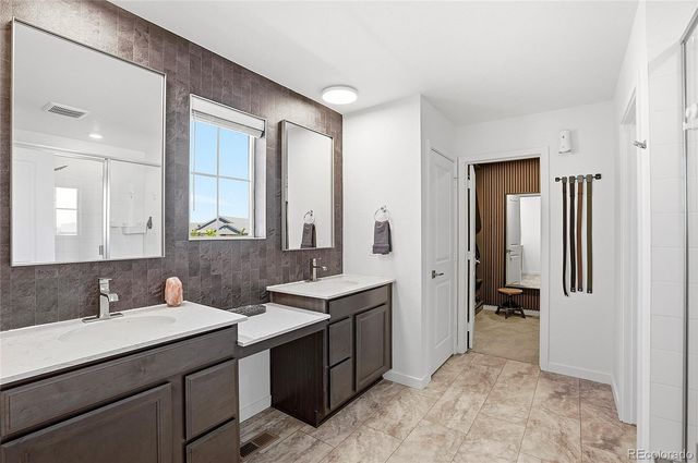 855 S Elk Way, Aurora, CO 80018