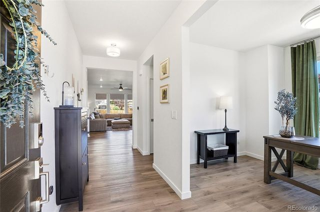 855 S Elk Way, Aurora, CO 80018