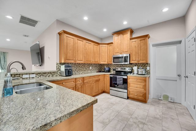 6412 Las Palmas Way, Port St. Lucie, Port St Lucie, FL 34952