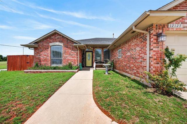 12127 SW 4th Street, Yukon, OK 73099