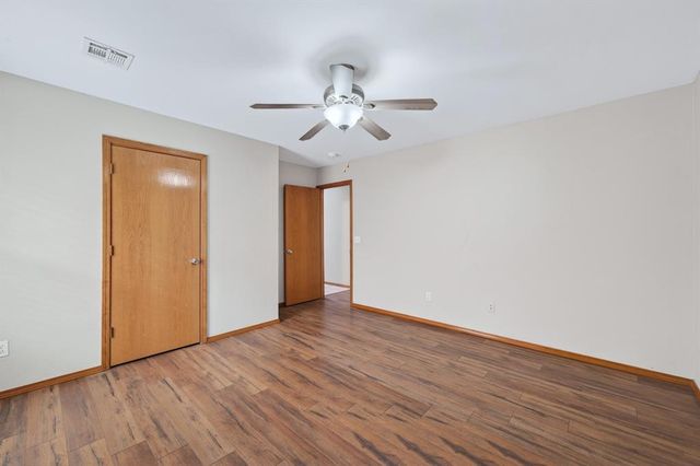 12127 SW 4th Street, Yukon, OK 73099