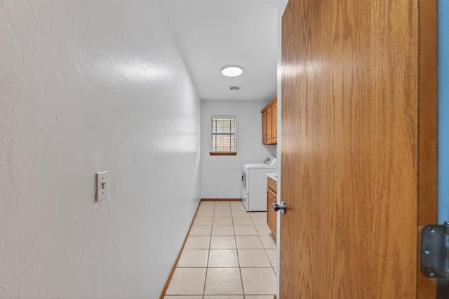 12127 SW 4th Street, Yukon, OK 73099