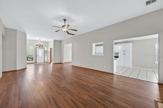 12127 SW 4th Street, Yukon, OK 73099