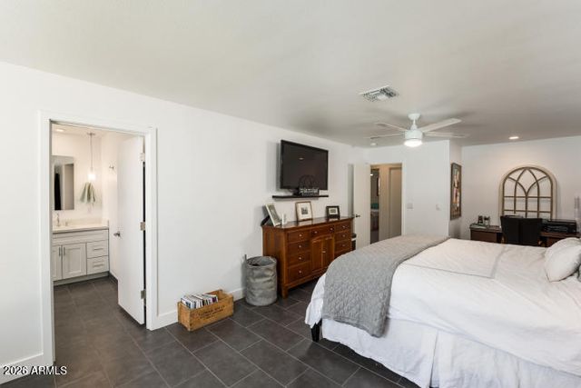 2503 S BONARDEN Lane, Tempe, AZ 85282