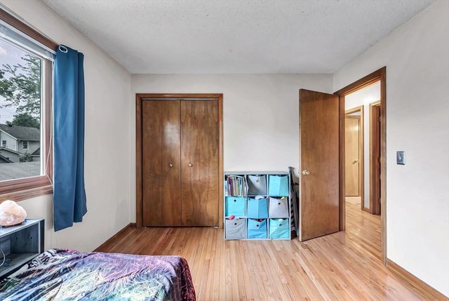 243 Ambrose St, Springfield, MA 01109
