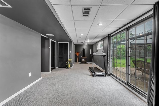 243 Ambrose St, Springfield, MA 01109