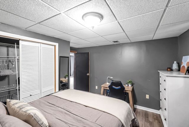 243 Ambrose St, Springfield, MA 01109