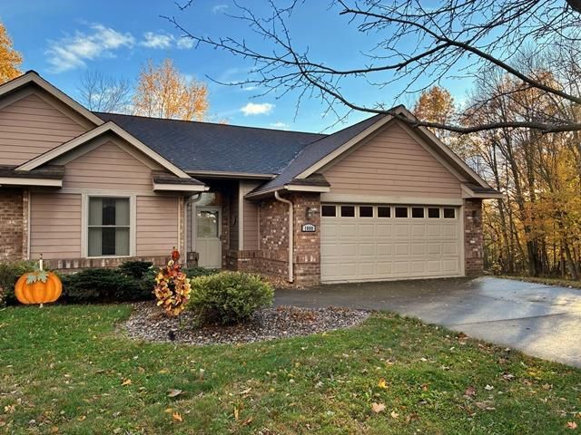 1000 SAND LANE, Neillsville, WI 54456