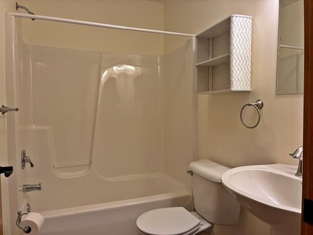 1000 SAND LANE, Neillsville, WI 54456