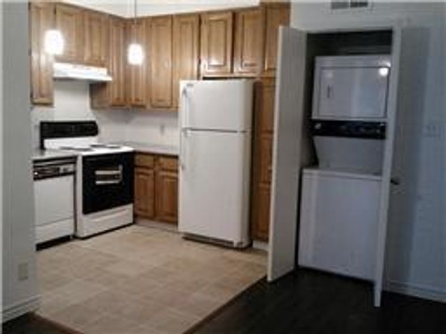 2211 S Braeswood Boulevard 22H, Houston, TX 77030