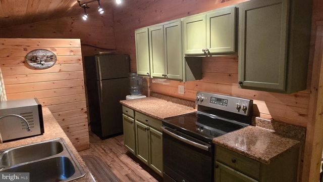 212 THICKHEAD MOUNTAIN RD, Centre Hall, PA 16828