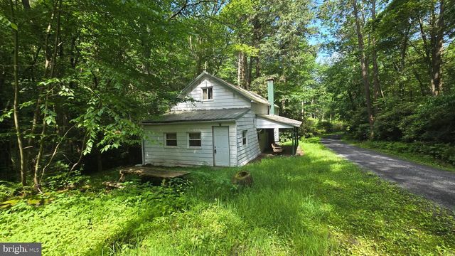 212 THICKHEAD MOUNTAIN RD, Centre Hall, PA 16828