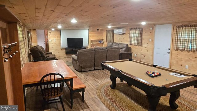 212 THICKHEAD MOUNTAIN RD, Centre Hall, PA 16828