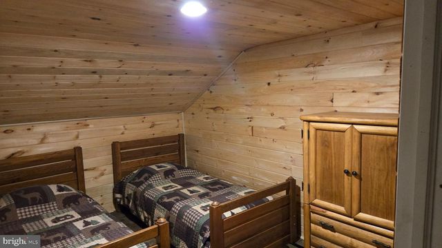 212 THICKHEAD MOUNTAIN RD, Centre Hall, PA 16828