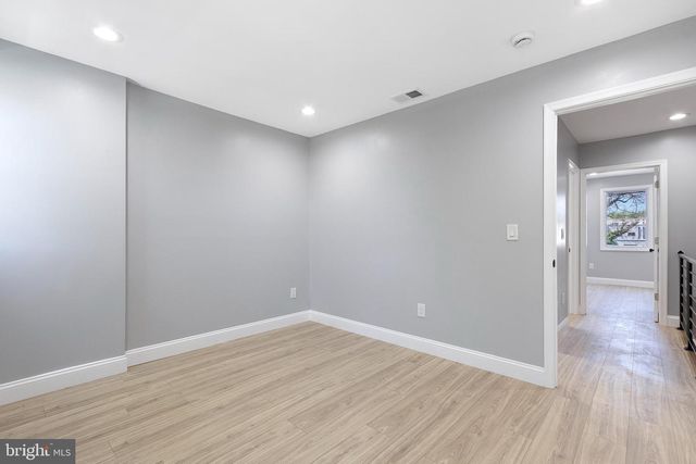 225 E UPSAL ST, Philadelphia, PA 19119