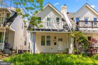 225 E UPSAL ST, Philadelphia, PA 19119