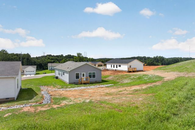 2500 River Ranch Dr, Cookeville, TN 38501
