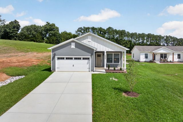 2500 River Ranch Dr, Cookeville, TN 38501