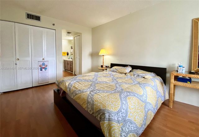 1300 Saint Charles Place 420, Pembroke Pines, FL 33026