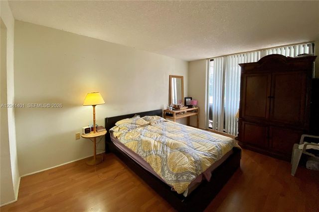 1300 Saint Charles Place 420, Pembroke Pines, FL 33026