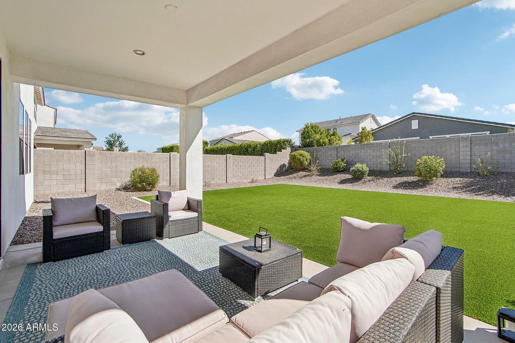 35204 N MAGNETTE Way, San Tan Valley, AZ 85144 — photo 3
