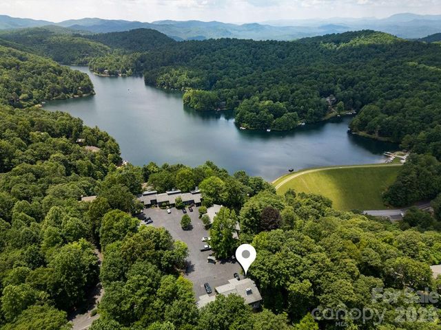 216 Tinequa Drive, Brevard, NC 28712
