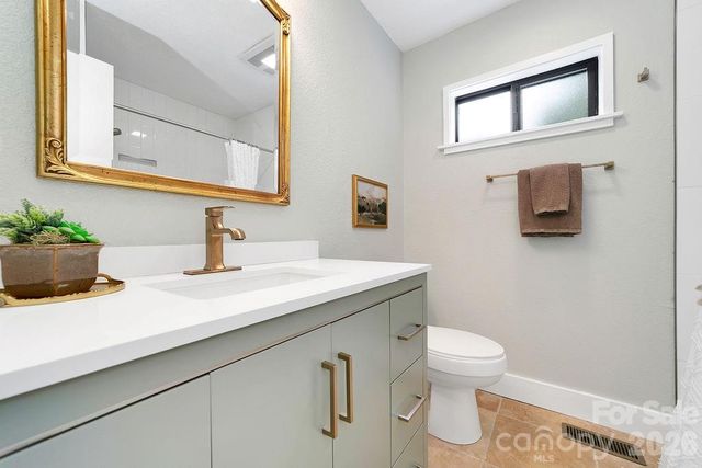 216 Tinequa Drive, Brevard, NC 28712