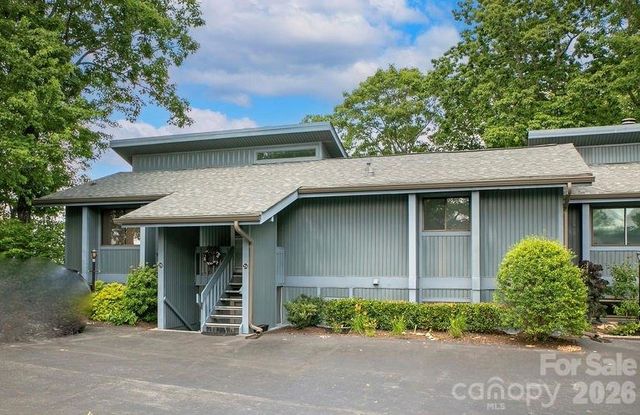 216 Tinequa Drive, Brevard, NC 28712