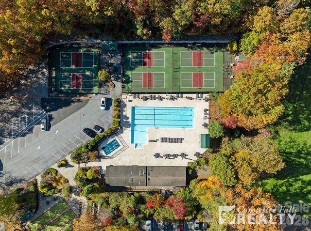 216 Tinequa Drive, Brevard, NC 28712