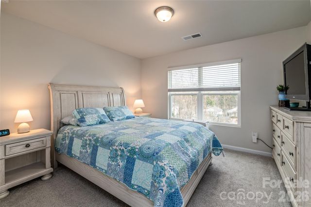 1206 Keydet Drive, Charlotte, NC 28216