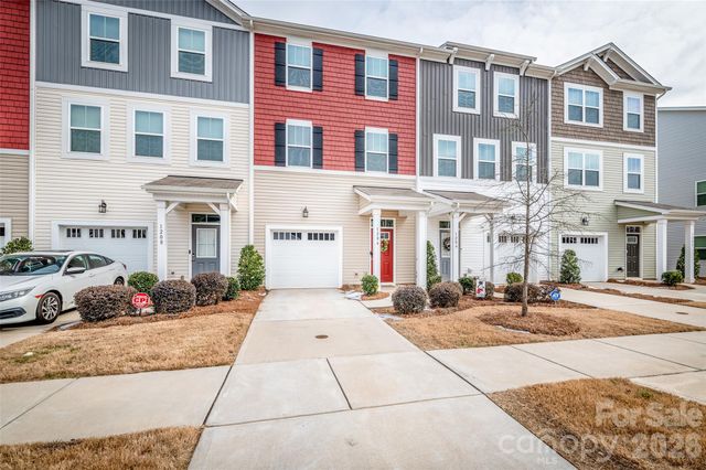 1206 Keydet Drive, Charlotte, NC 28216